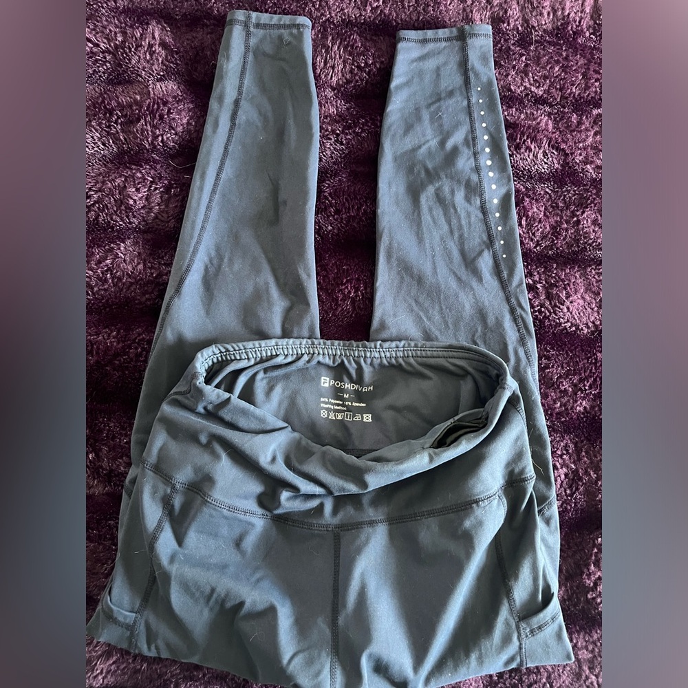 Poshdivah Leggings Size Medium